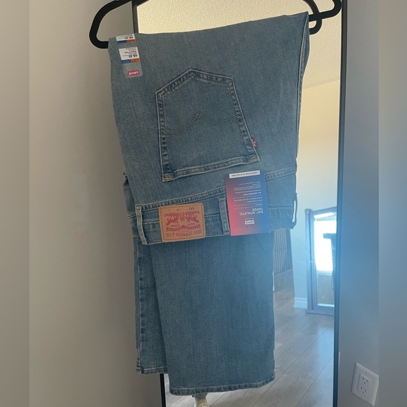 Levi’s jeans - Picture 1 of 3